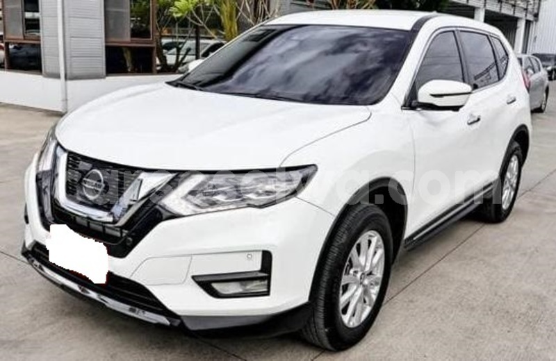 Big with watermark nissan x trail greater victoria bel air 8339