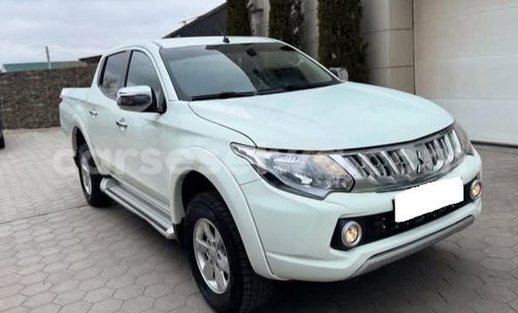 Buy Used Mitsubishi L200 White Car in Bel Air in Greater Victoria Buy Used Mitsubishi L200 White Car in Bel Air in Greater Victoria