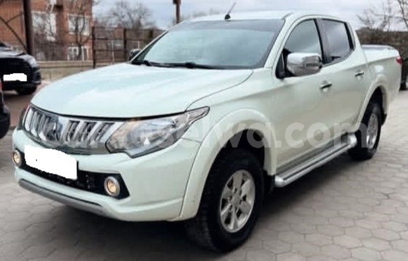 Big with watermark mitsubishi l200 greater victoria bel air 8344