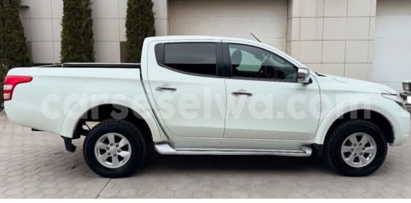 Big with watermark mitsubishi l200 greater victoria bel air 8344