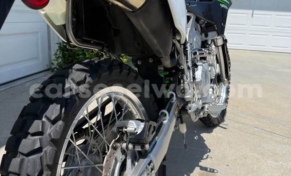 Buy Used Kawasaki KLX Green Bike in Victoria in East africa Buy Used Kawasaki KLX Green Bike in Victoria in East africa