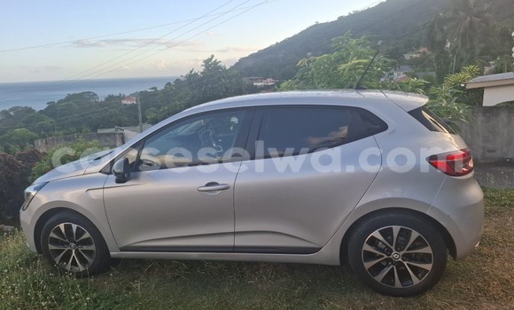 Acheter Occasion Voiture Renault Clio Gris à Beau Vallon, Nord Mahé Acheter Occasion Voiture Renault Clio Gris à Beau Vallon, Nord Mahé