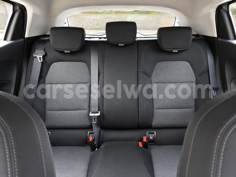 Big with watermark renault clio north mahe beau vallon 8349