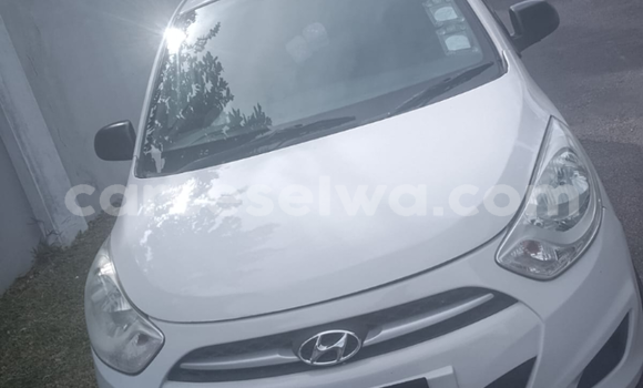 Buy Used Hyundai i10 White Car in Anse Royale in South Mahé Buy Used Hyundai i10 White Car in Anse Royale in South Mahé