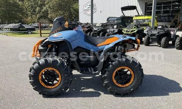 Buy New Yamaha TMAX Black Bike in Anse Aux Pins in East Mahé Buy New Yamaha TMAX Black Bike in Anse Aux Pins in East Mahé