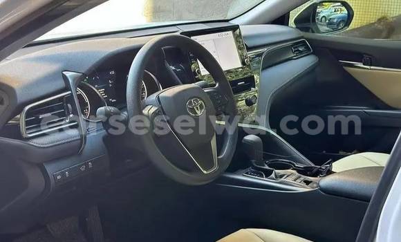 Buy Used Toyota Camry White Car in Bel Air in Greater Victoria Buy Used Toyota Camry White Car in Bel Air in Greater Victoria