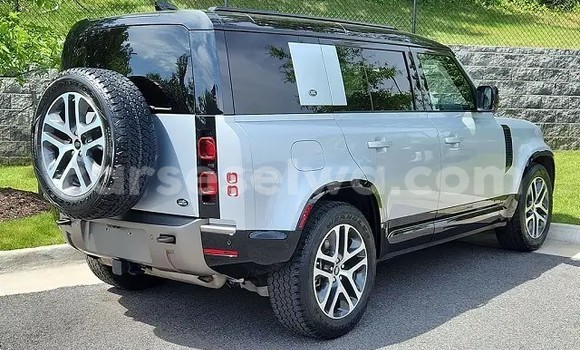 Buy Used Land Rover Defender White Car in Cascade in Cascade