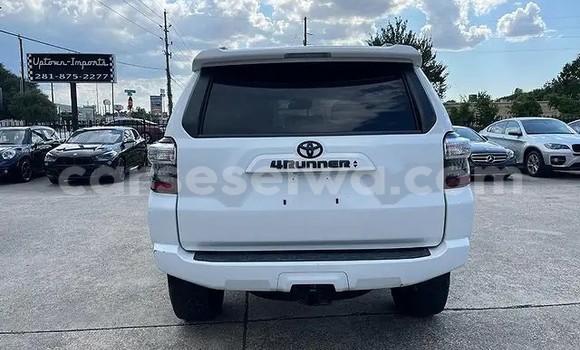 Buy Used Toyota 4Runner White Car in Anse Etoile in North Mahé Buy Used Toyota 4Runner White Car in Anse Etoile in North Mahé
