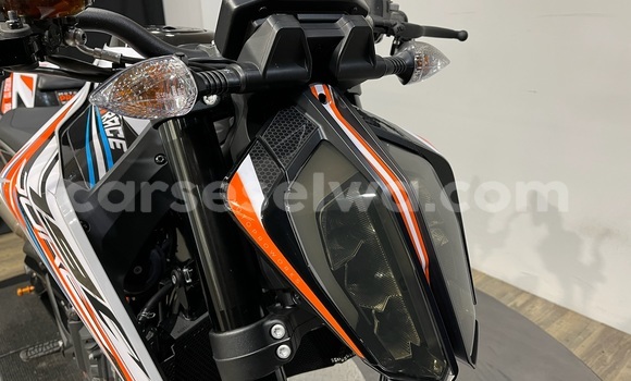 Buy Import KTM Duke Other Bike in Les Mamelles in Greater Victoria Buy Import KTM Duke Other Bike in Les Mamelles in Greater Victoria
