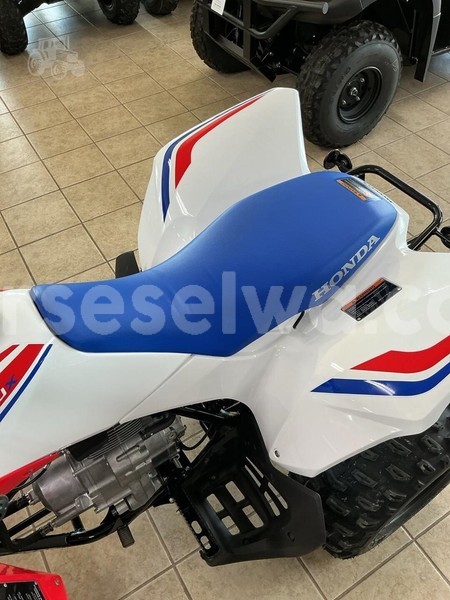Big with watermark honda trx east mahe la plaine st andre 8375
