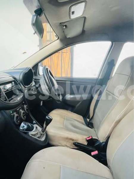 Big with watermark hyundai i10 inner islands anse volbert 8388