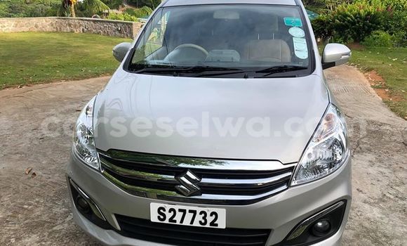 Acheter Occasion Voiture Suzuki Ertiga Gris à Beau Vallon, Nord Mahé
