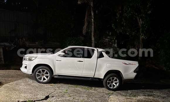 Buy Used Toyota Hiluxe Revo Other Car in Anse Boileau in West Mahé Buy Used Toyota Hiluxe Revo Other Car in Anse Boileau in West Mahé