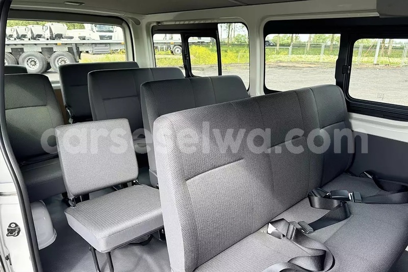 Big with watermark toyota hiace east mahe import dubai 8398