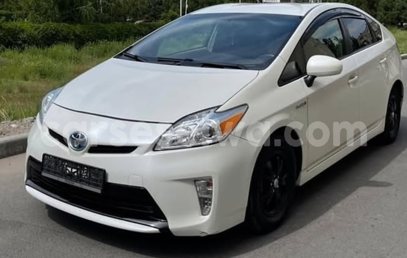 Big with watermark toyota prius greater victoria bel air 8410