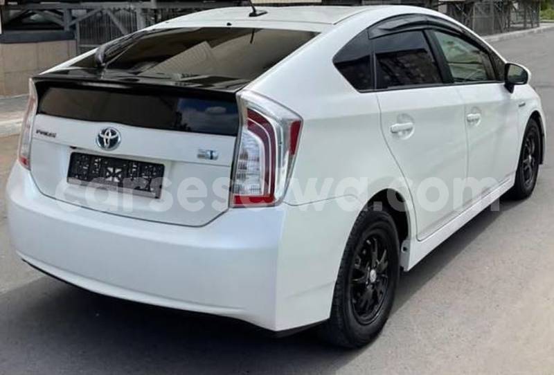 Big with watermark toyota prius greater victoria bel air 8410