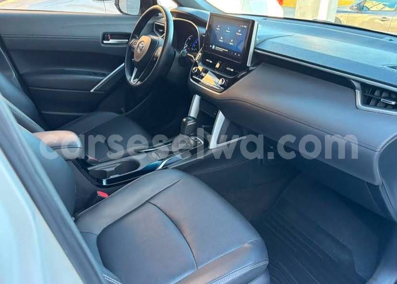 Big with watermark toyota corolla cross greater victoria bel air 8411