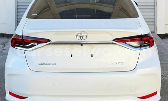 Acheter Occasion Voiture Toyota Corolla Blanc à bel Air, Grand Victoria Acheter Occasion Voiture Toyota Corolla Blanc à bel Air, Grand Victoria