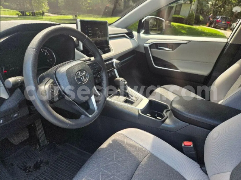 Big with watermark toyota rav4 north mahe anse etoile 8441