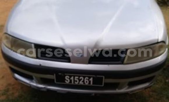 Acheter Occasion Voiture Mitsubishi Carisma Gris à Beau Vallon, Nord Mahé