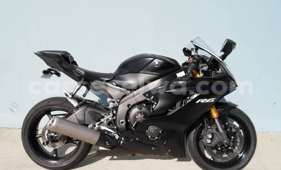 Acheter Neuf Moto Yamaha YZF Noir à Anse Aux Pins, East Mahé Acheter Neuf Moto Yamaha YZF Noir à Anse Aux Pins, East Mahé