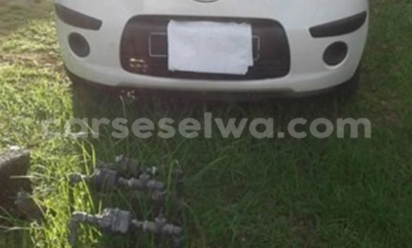 Acheter Occasion Voiture Hyundai i20 Blanc à Anse Etoile, Nord Mahé Acheter Occasion Voiture Hyundai i20 Blanc à Anse Etoile, Nord Mahé